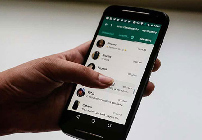 «Темный режим» WhatsApp прибудет в сентябре для некоторых smartphones