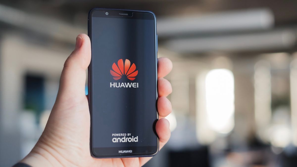 Смартфон Huawei под управлением собственной ОС Hongmeng может появиться позже в этом году