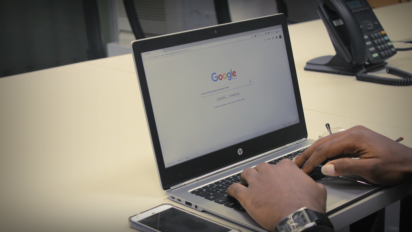 Как исправить автозаполнение поиска Google, не работающее в Chrome