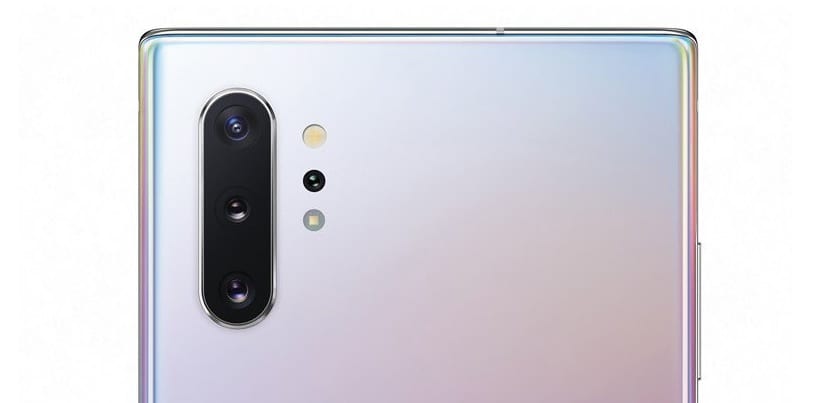 Galaxy Note  10 Plus имеет лучший экран и фотографический набор на рынке