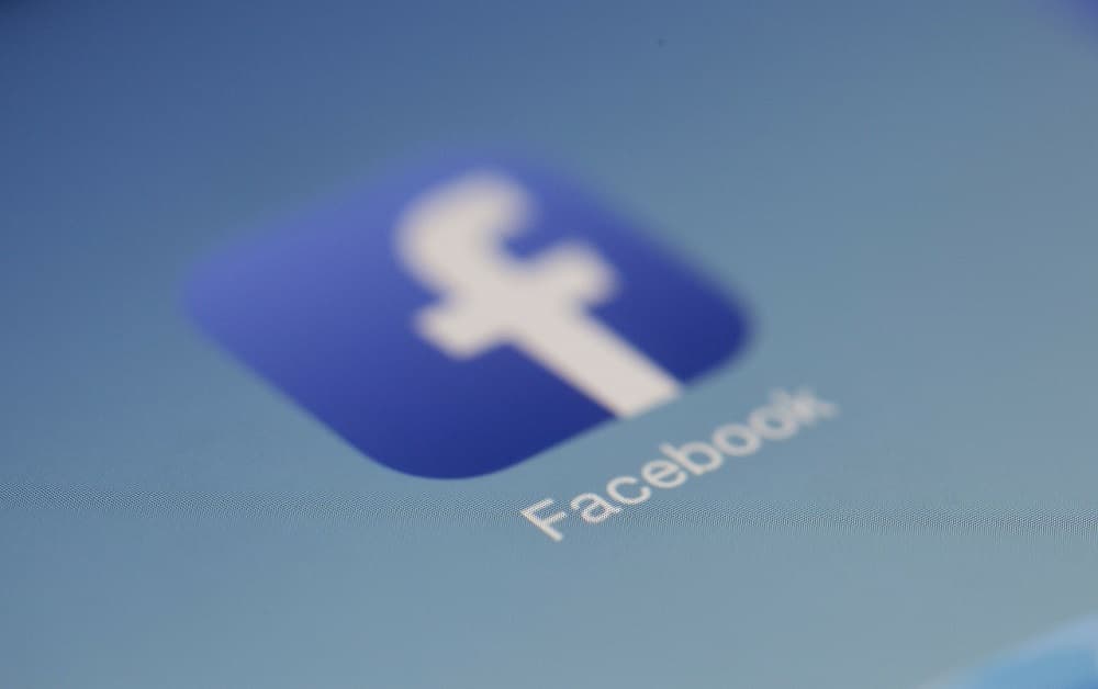 Facebook  начать добавлять свое имя в Instagram (и сделаю это на WhatsApp)