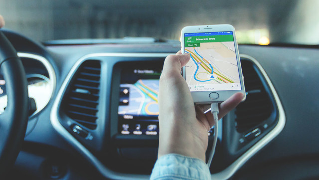 Google Maps запускает AR Directions для пользователей Android и iPhone