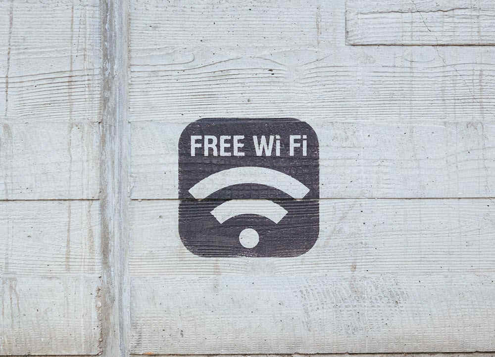 Как защитить себя в публичной сети WiFi