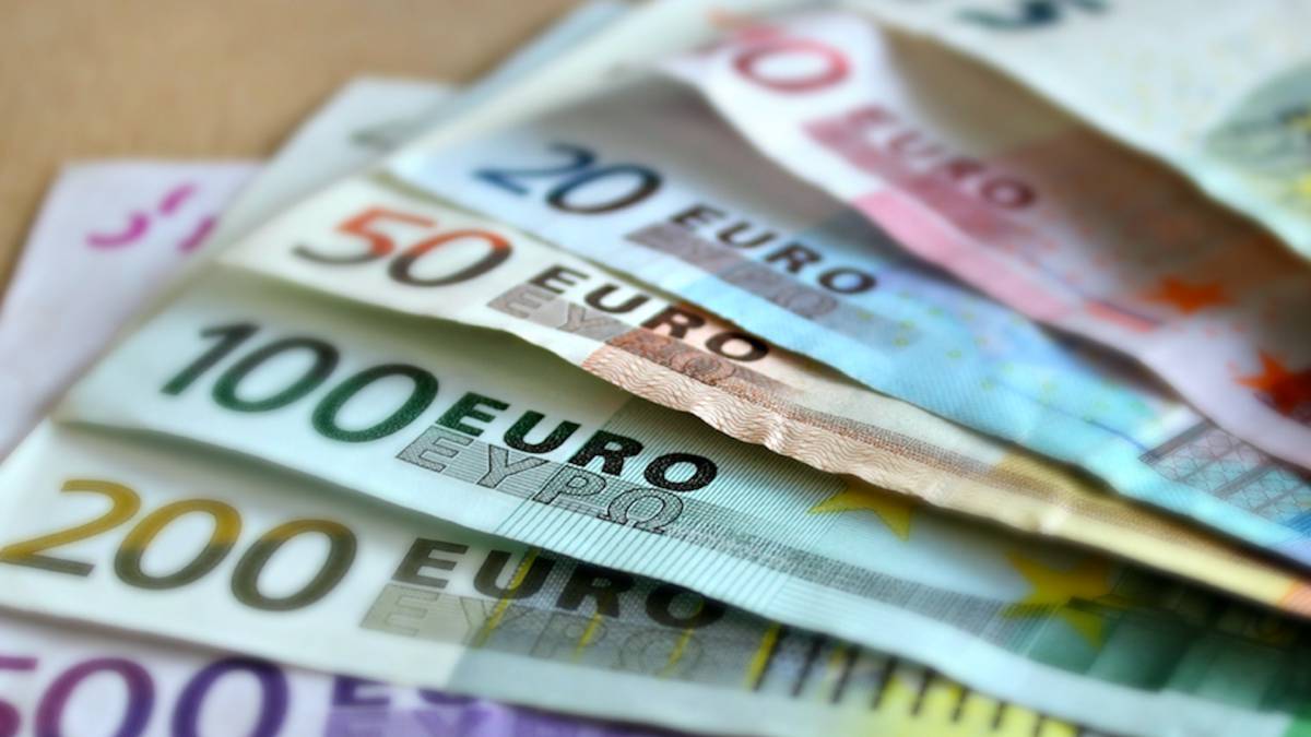 Как распознать банкноты евро и поддельные монеты с помощью мобильного телефона