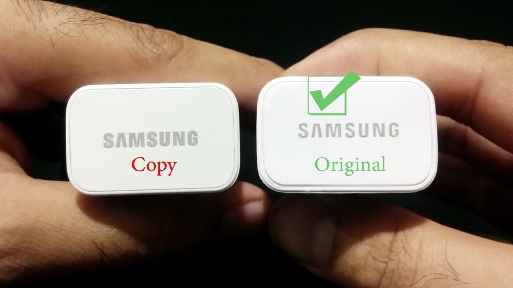 Обратите внимание на разницу между написанием слова Samsung (изображение: mobilefun.co.uk)