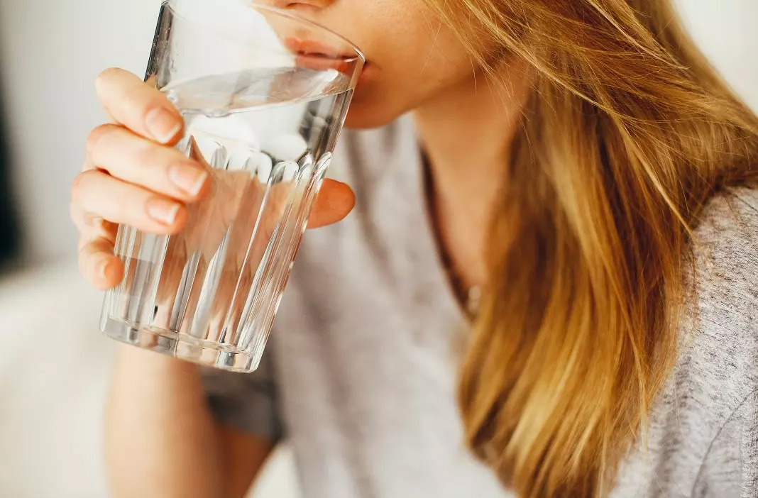 Три приложения, которые будут напоминать вам пить воду