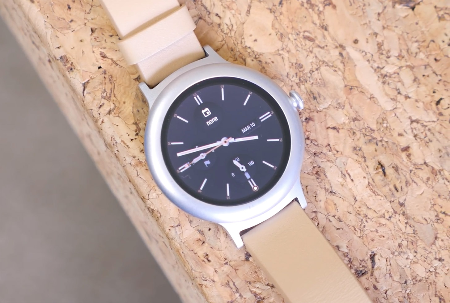 Новый отчет говорит, что Google почти запустил Pixel Watch, но отменил его в последнюю минуту