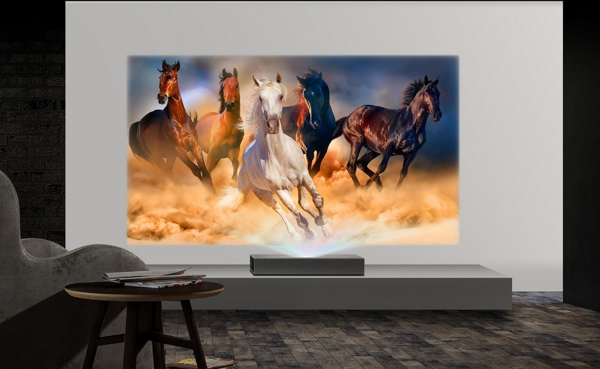 LG представляет свои новые видеопроекторы CineBeam 4K