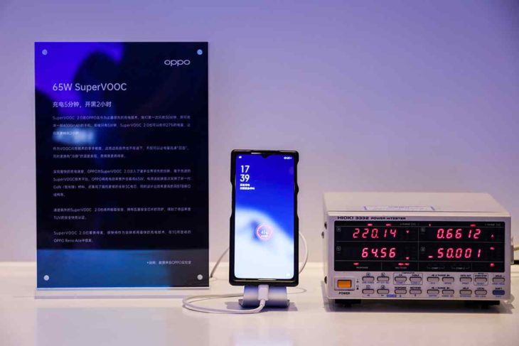 Oppo представляет систему быстрой зарядки, которая позволяет полностью зарядить мобильный телефон за 30 минут