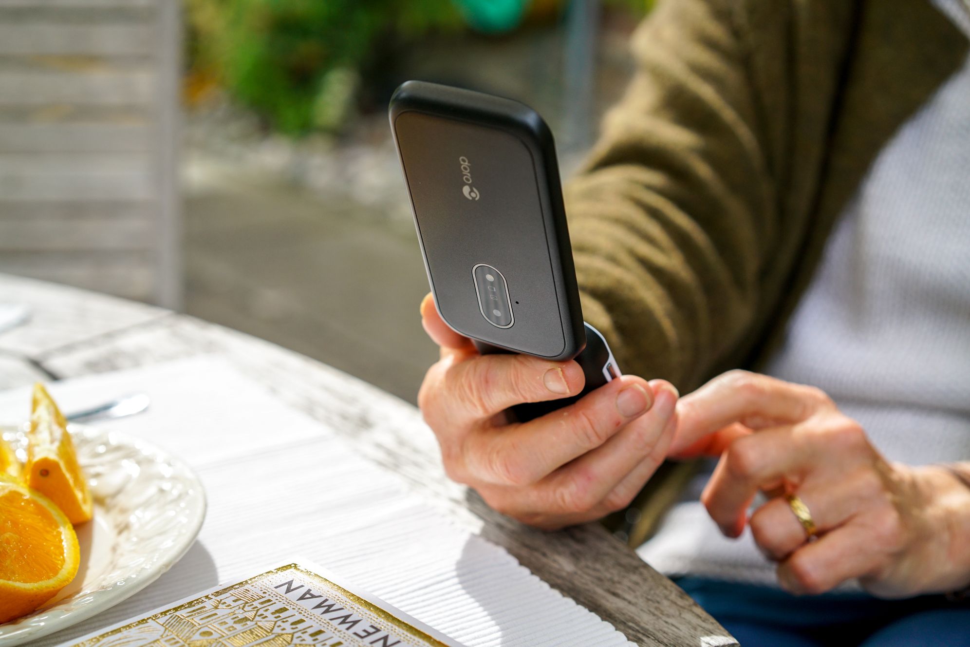 Доро представляет четыре функциональных телефона на IFA 2019, предназначенных для улучшения повседневной жизни пожилых пользователей