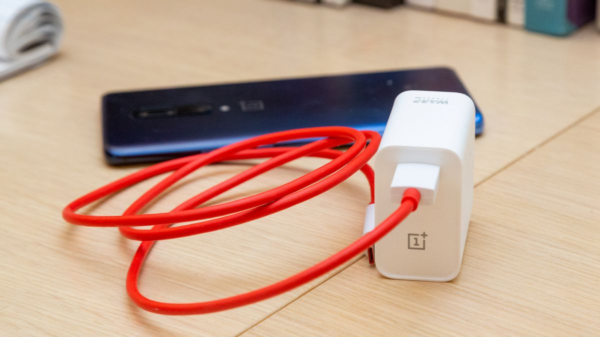 Эксклюзив: OnePlus 7T будет заряжаться на 23% быстрее благодаря Warp Charge 30T