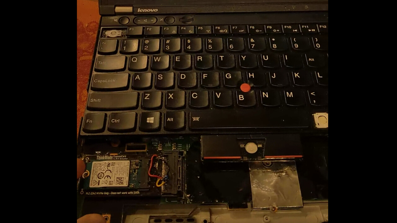 Для старых ThinkPad: модифицируйте твердотельный накопитель NVMe с помощью адаптера ExpressCard