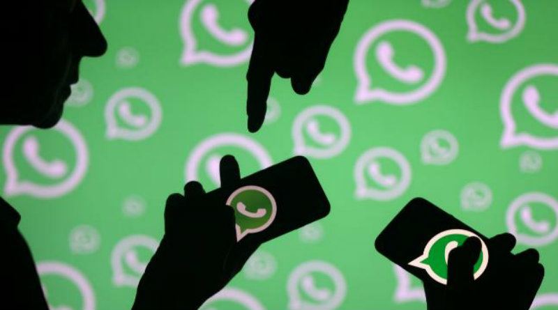 Ошибки WhatsApp делают приватные групповые чаты публичными