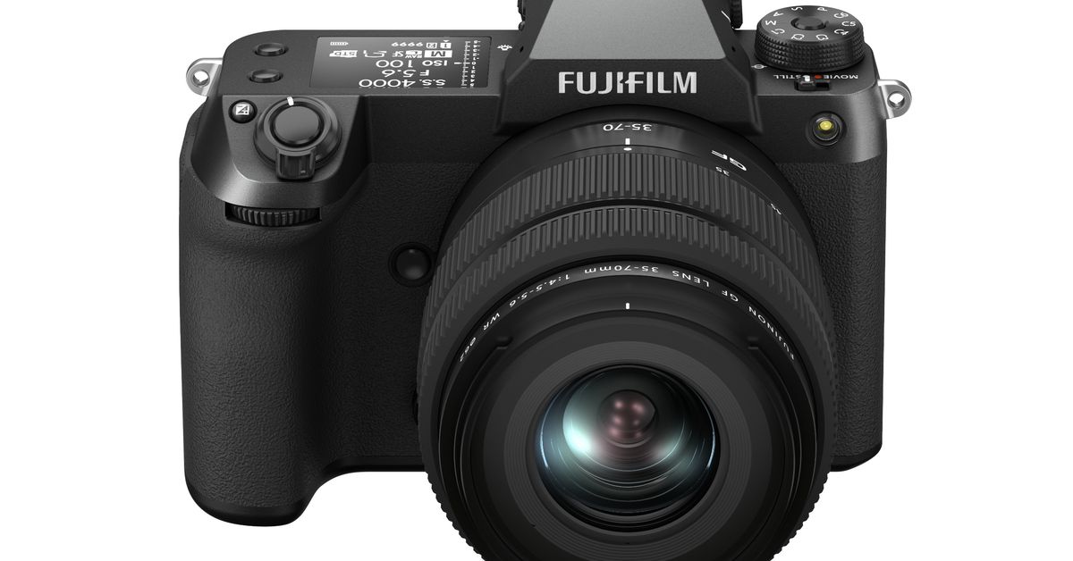 Fujifilm только что анонсировала свою самую дешевую камеру среднего формата