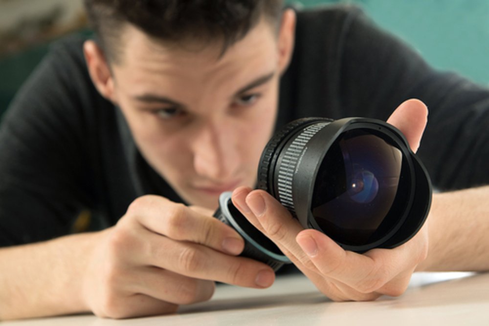 5 Affordable Fisheye Lenses for Shooting in Small Rooms