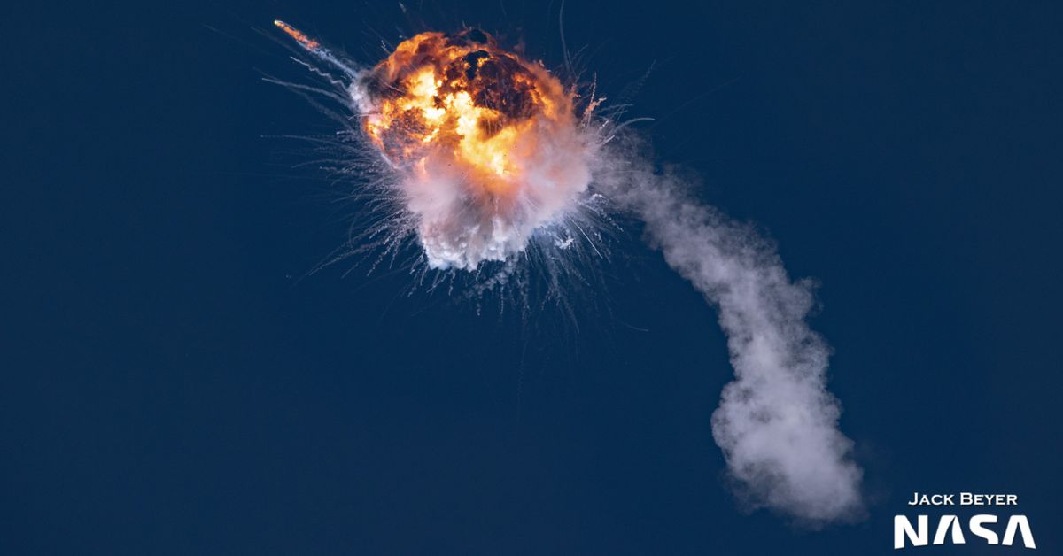 Ракета Firefly Alpha взорвалась космическими войсками во время первого запуска