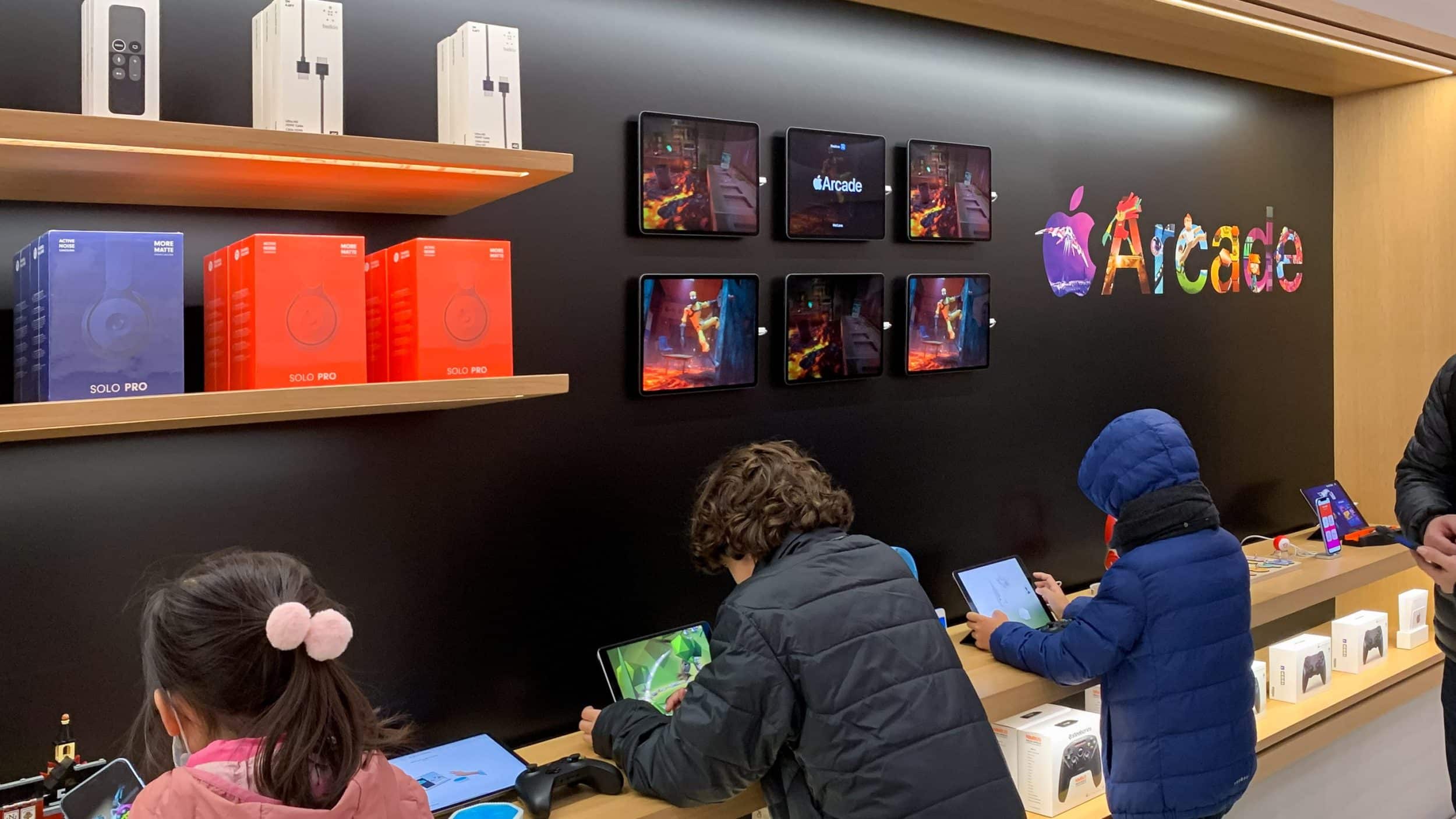 Apple Stores Update Their Displays With Focus on Apple Arcade