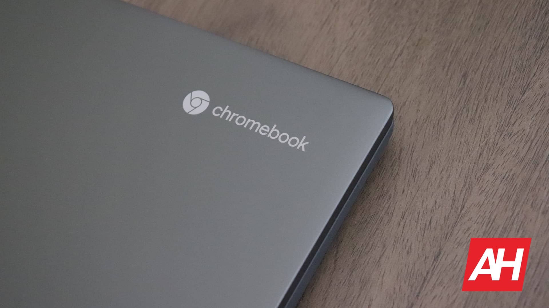 Работа из дома убивает настольные компьютеры и способствует росту Chromebook в 2020 году