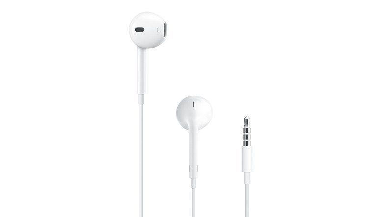 AppleПроводная гарнитура снижает цену EarPods