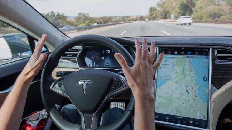 Может ли система автопилота Tesla иметь уязвимость в системе безопасности?