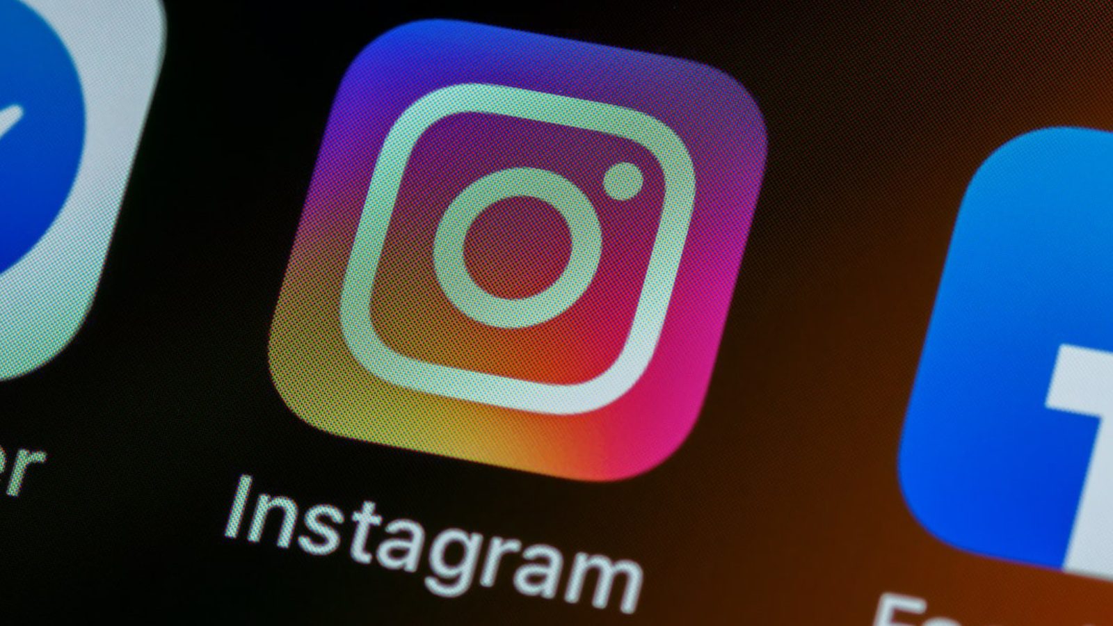 Instagram развернуть функцию «Основные сообщения»