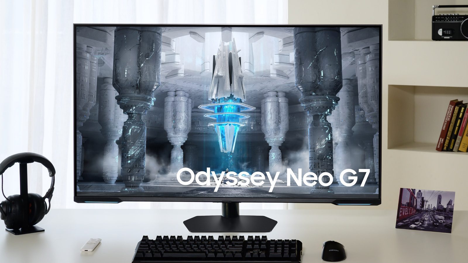 Samsung Odyssey Neo G7 с 43-дюймовым мини-светодиодным монитором с разрешением 4K и частотой 144 Гц дебютировал за 1399 евро.