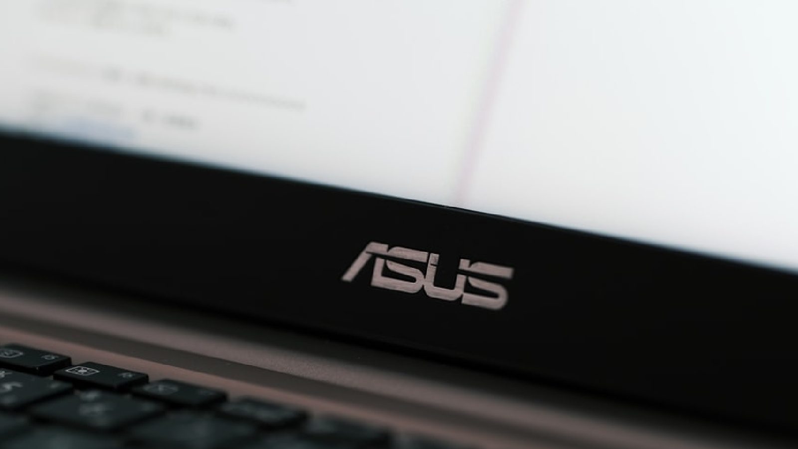 ASUS представляет доступные ноутбуки в Индии