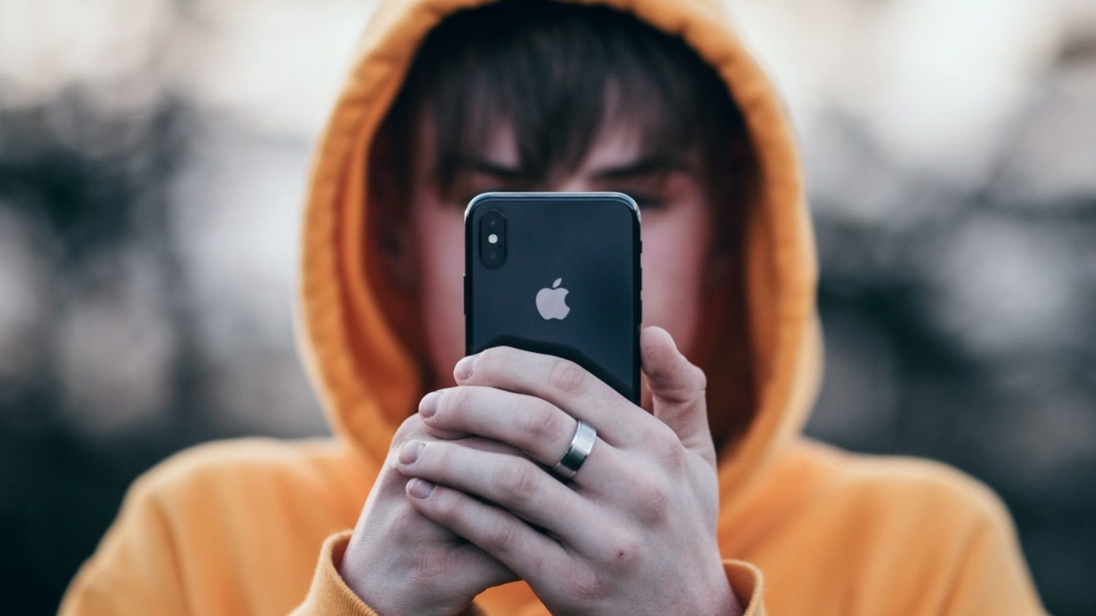 Apple Выпуск док-станции iPhone Lightning прекращен, но она доступна в нескольких регионах