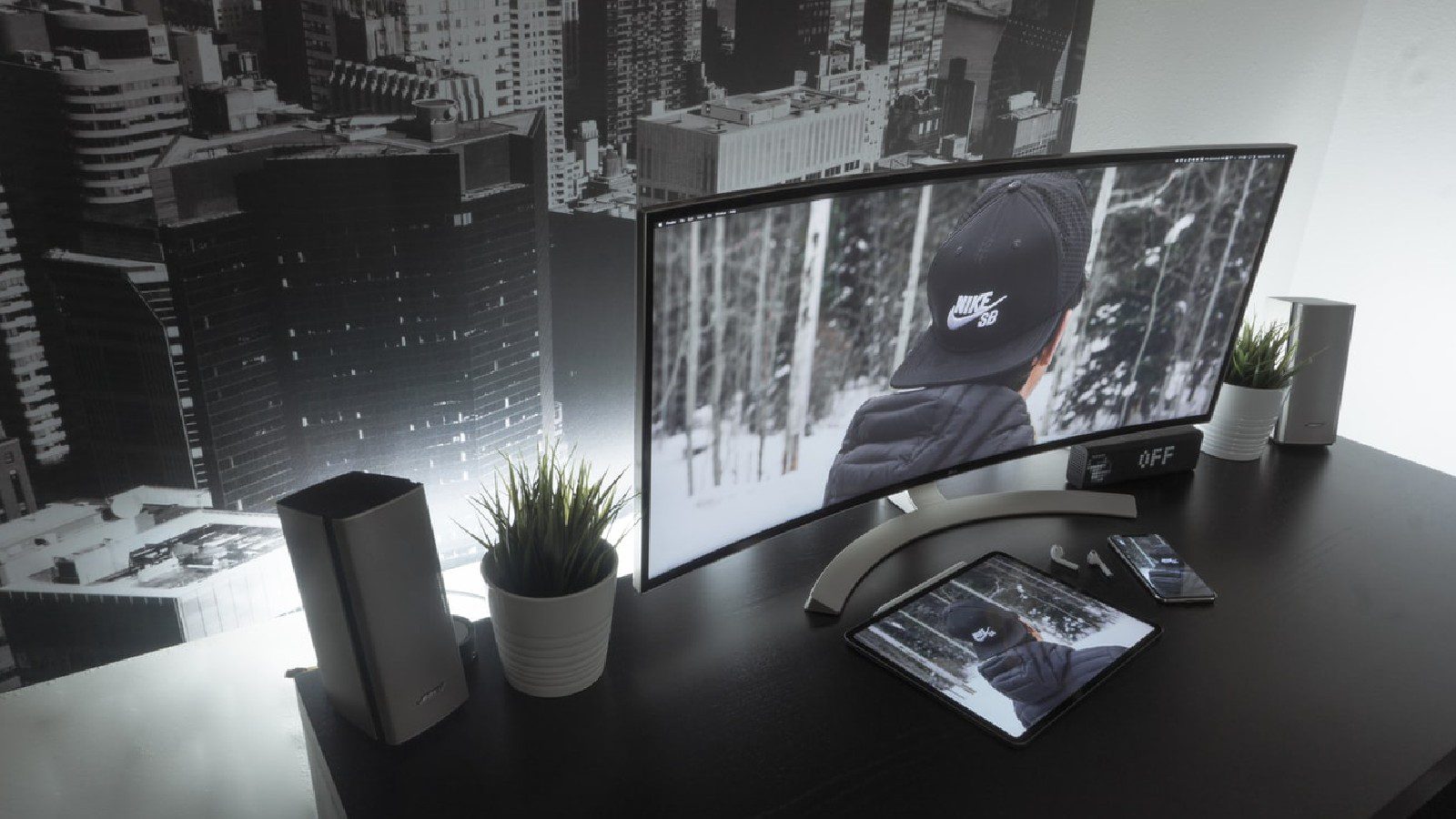 LG Display продлила контракт с подразделением по производству панелей LG, SEL.
