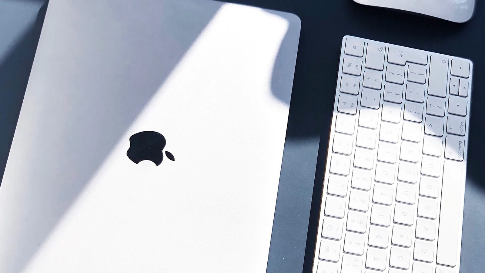 Время доставки нового MacBook Pro теперь перенесено на конец ноября