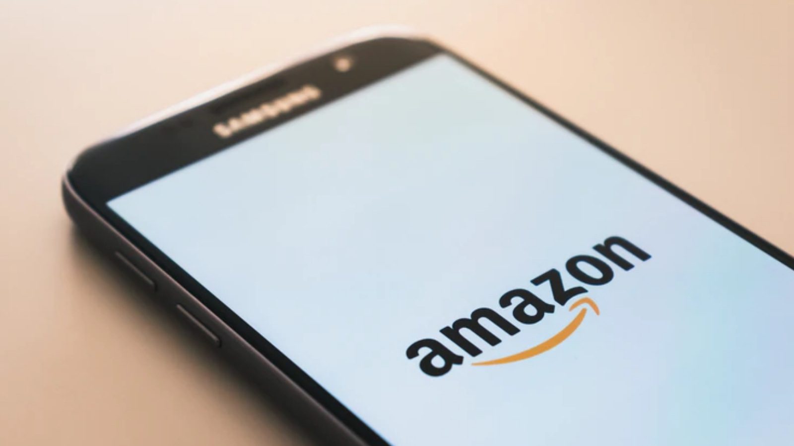 Официальная отставка Джеффа Безоса позволит Энди Ясси занять пост Amazon Генеральный директор
