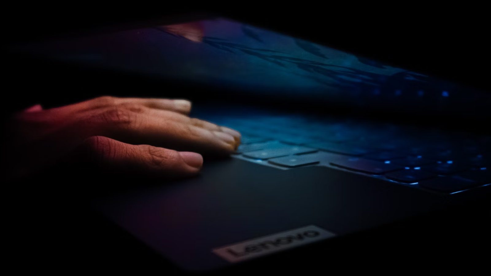 Пять ноутбуков Lenovo серии YOGA представлены в Интернете в преддверии 10-летнего юбилея