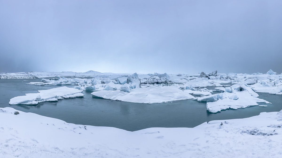 Россия обнаружила 5 островов подо льдом Арктики из-за таяния ледников