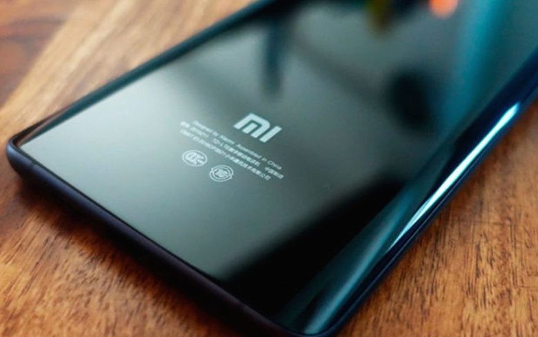 Вариант смартфона Xiaomi Mi Mix 3 5G появился в сети с Snapdragon 855 SoC