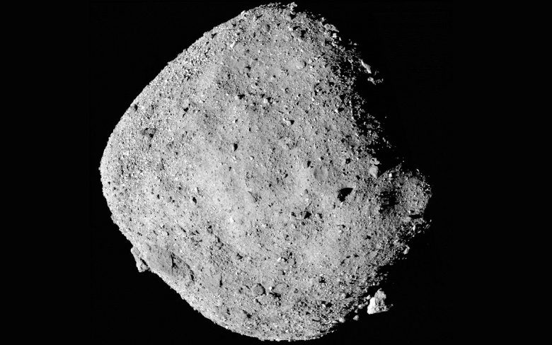 Космический корабль НАСА OSIRIS-REx обнаружил воду на астероиде Бенну