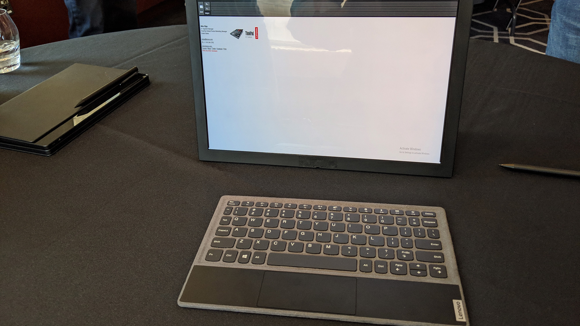 Lenovo складной ThinkPad X1