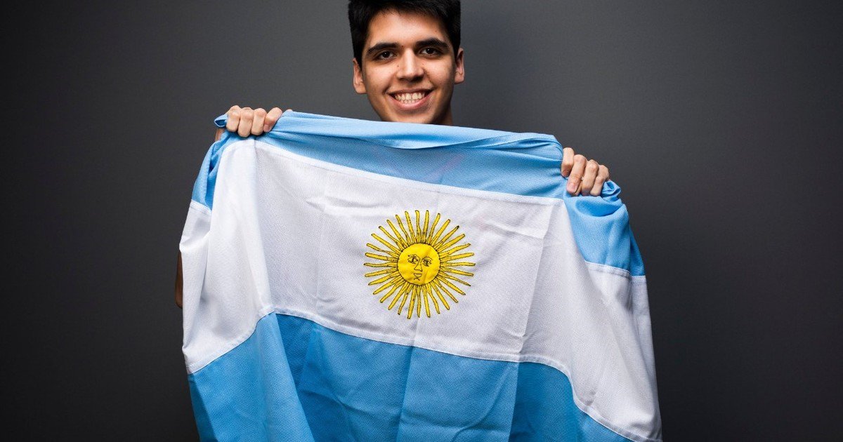 Чемпионат мира по футболу 19 начался, и аргентинец может стать чемпионом - 08/02/2019