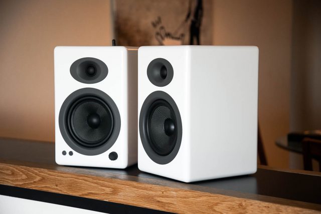 Audioengine A5+ Wireless desktop/Bluetooth speaker review: Bookshelves are back!