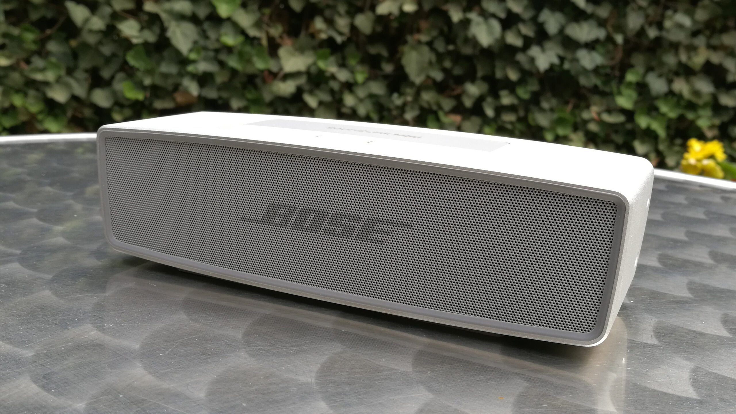Обзор Bose SoundLink Mini 2: звук универсальный теперь немного дешевле