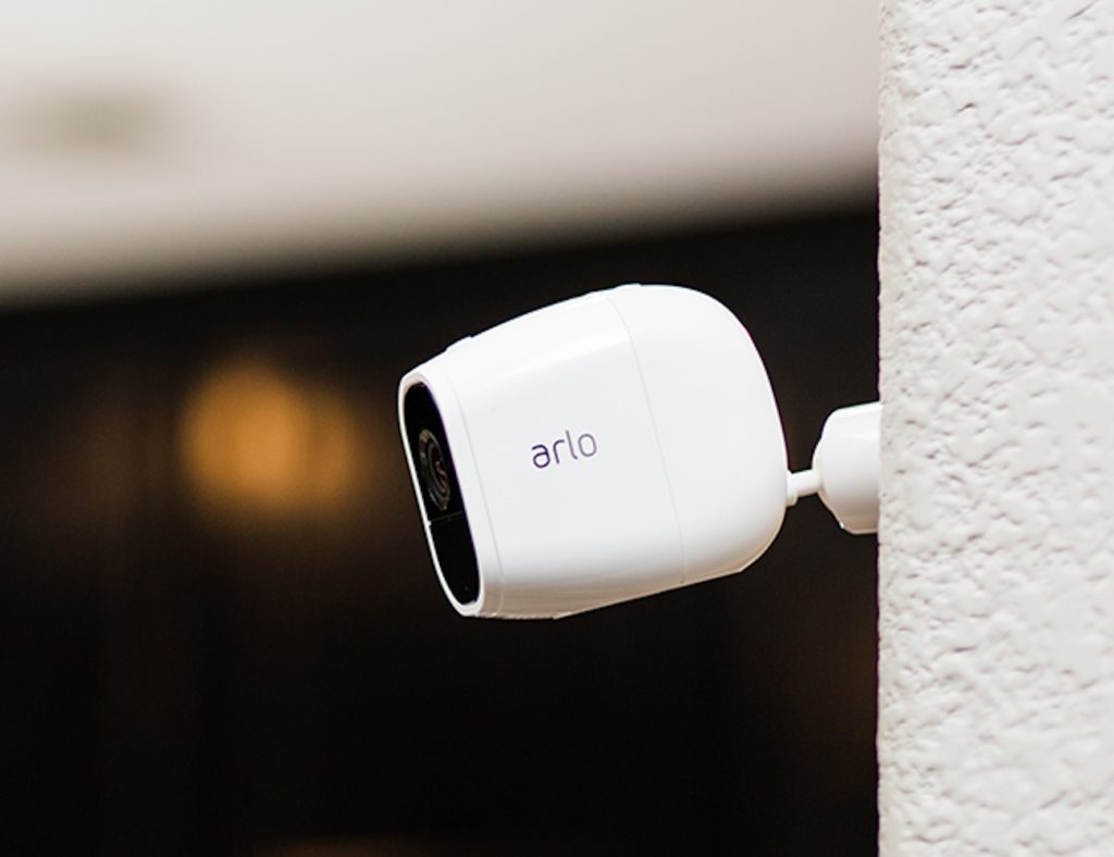 Наши любимые HD-камеры для наблюдения за вашим домом - Arlo Pro 2 01
