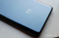 Xiaomi Mi Mix 3 - керамическая задняя часть логотипа