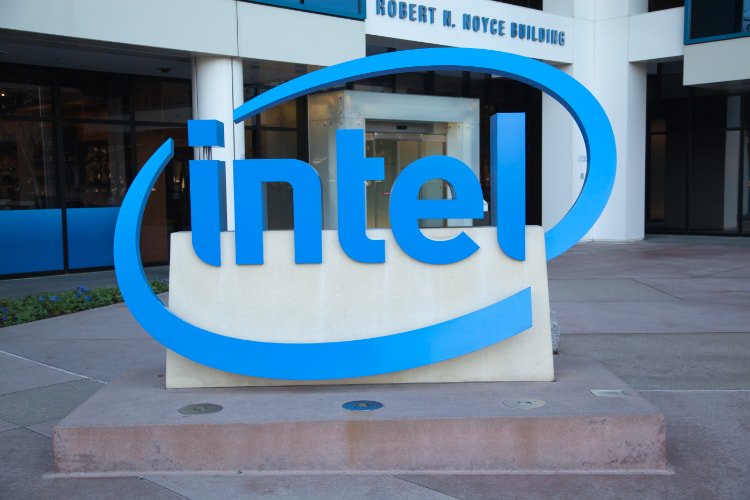 Intel представляет свой первый чип искусственного интеллекта; Кодовое название Spring Hill
