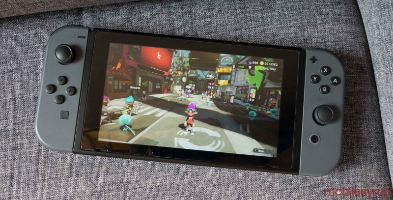 Nintendo поднимает SwitchЦена вернулась к 399 долларам в Канаде