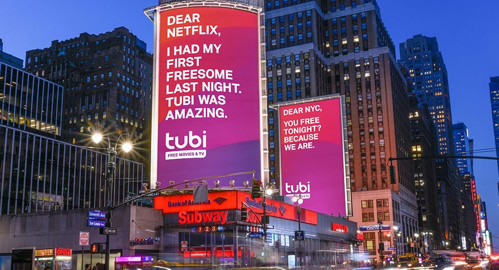 Tubi запускает маркетинговую кампанию, принимая джебы в Netflix и Hulu