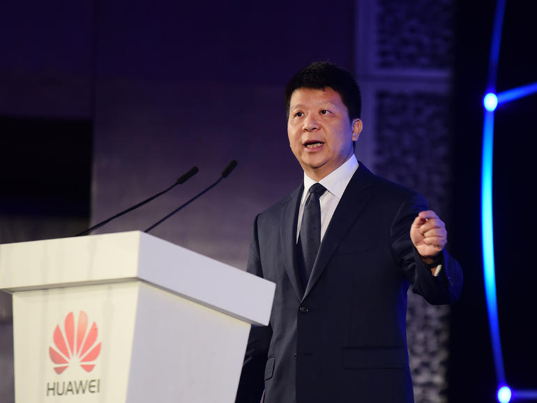 «Призма, призма на стене, кто из них самый надежный?» Huawei наносит ответный удар по США из-за претензий по безопасности 5G
