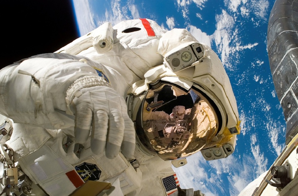 astronaut "width =" 1000 "height =" 659 "srcset =" http://tehnografi.com/wp-content/uploads/2019/08/Астронавт-НАСА-обвиняемый-в-первом-преступлении-в-космосе.jpg 1000w, https://www.tuexperto.com/ wp-content / uploads / 2019/08 / astronauta-600x395.jpg 600 Вт, https://www.tuexperto.com/wp-content/uploads/2019/08/astronauta-768x506.jpg 768 Вт "data-sizes =" ( максимальная ширина: 1000px) 100vw, 1000px ">

<p>Макиавелли сказал, что человек по природе своей плохой. И возможно это правда. Потому что правда в том, что мы даже не смогли противостоять совершению преступления в контексте, в котором мы не могли представить, что преступления также будут совершены. Мы говорили о деле астронавта НАСА, который <strong>был обвинен в первом преступлении в космосе</strong>,</p>
<div class=