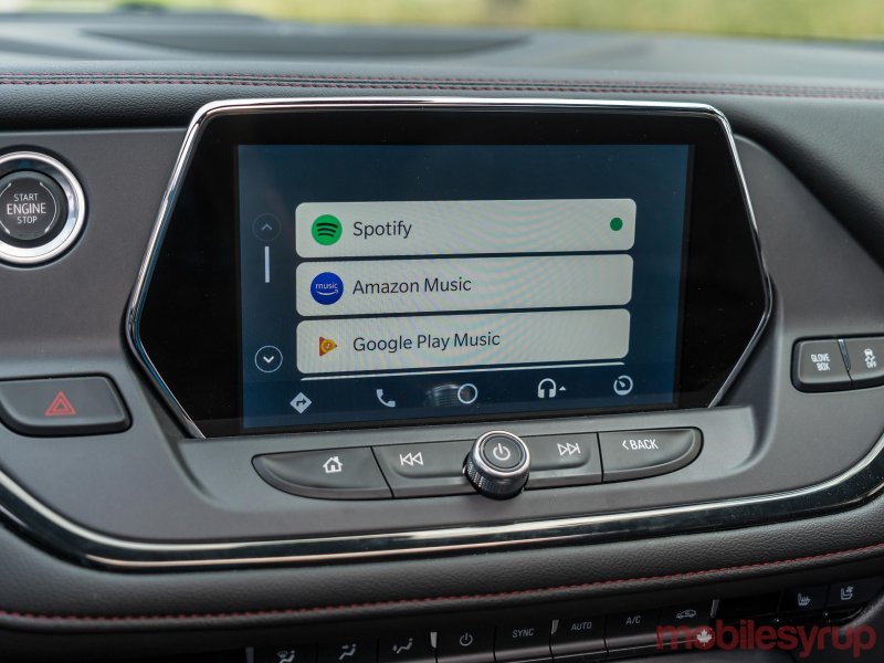 Вот быстрое исправление, если новый интерфейс Android Auto не появляется в вашем автомобиле
