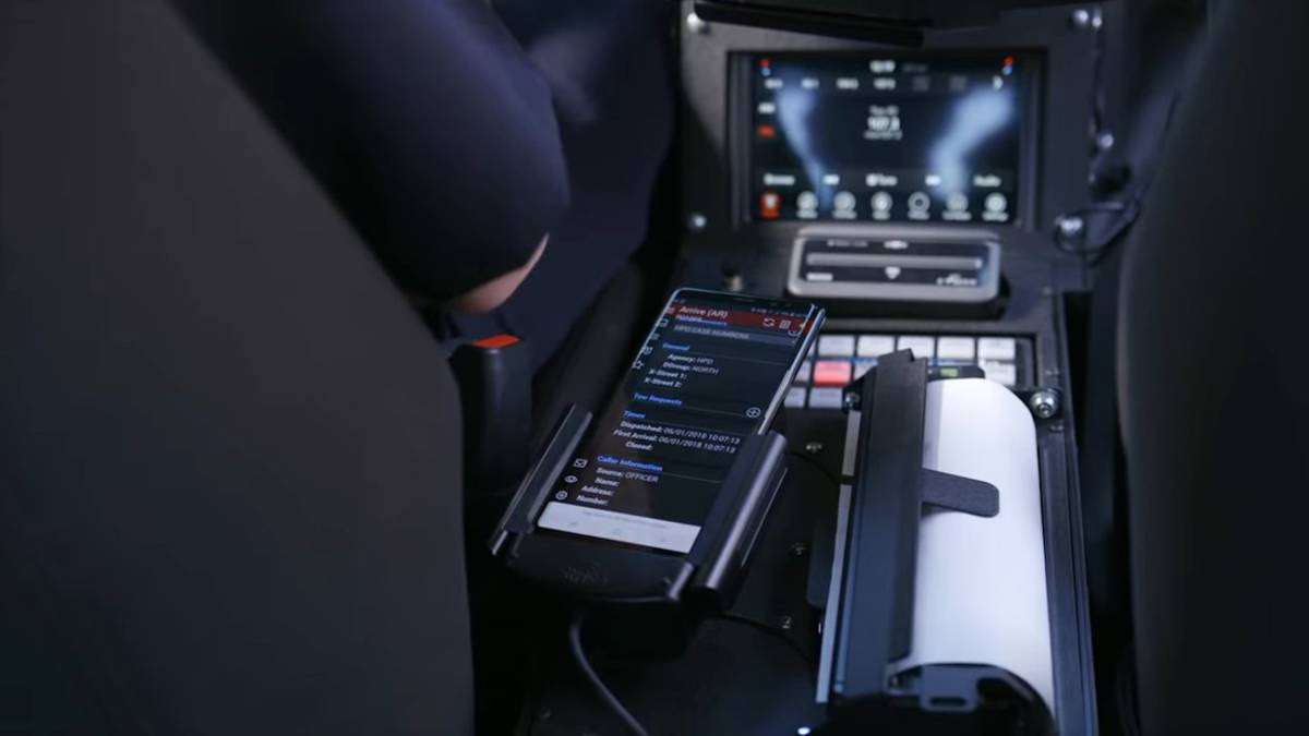 Смартфон как компьютер в полицейских машинах? Они уже тестируются