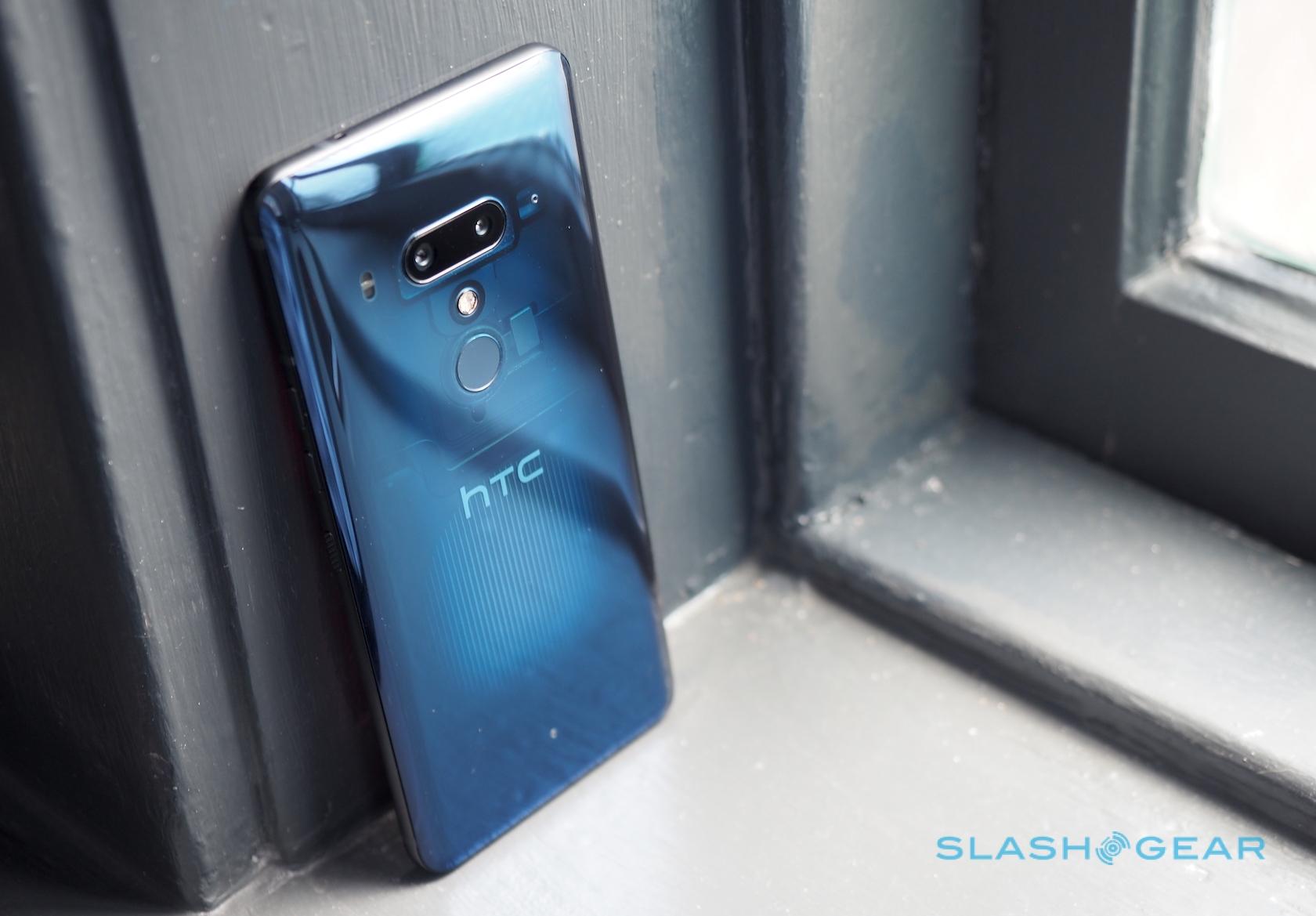 Телефоны HTC вытащили из Великобритании из-за патентного спора