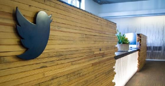 Twitter теперь позволяет пользователям скрывать ответы на твиты: Подробнее